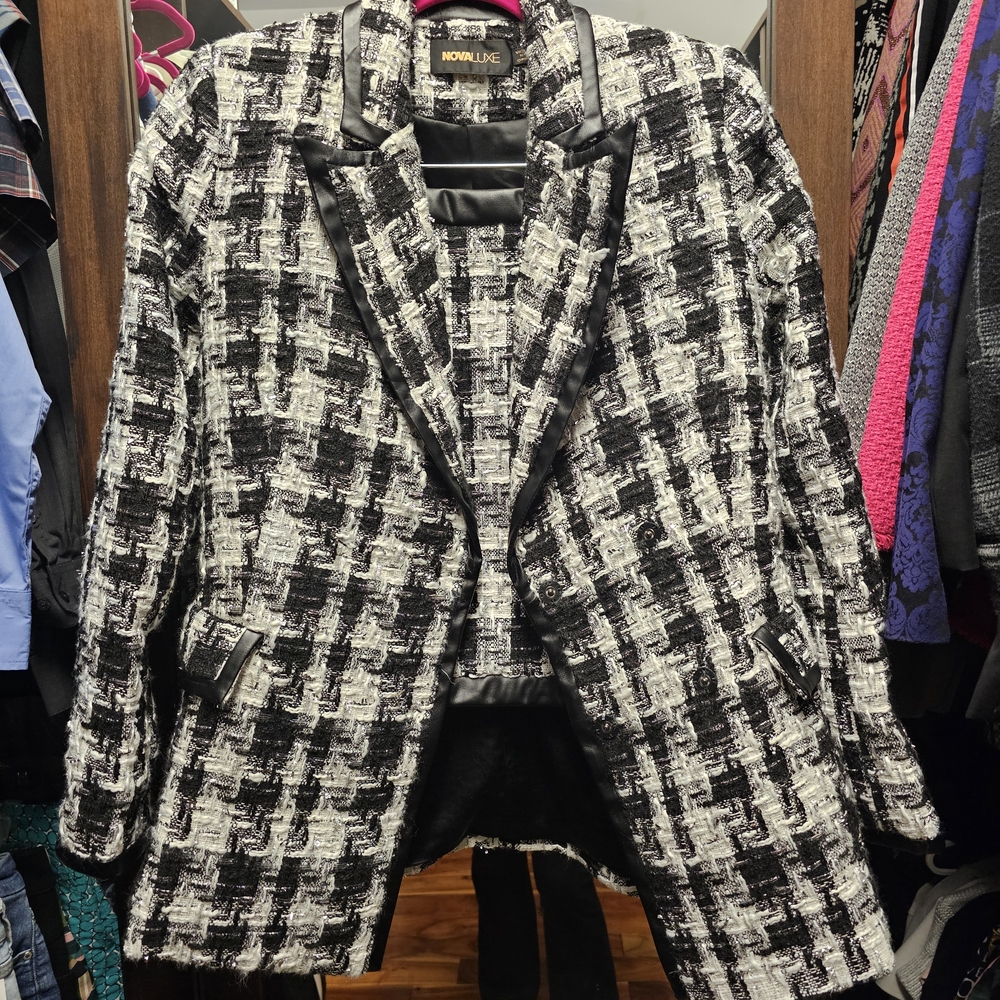 2 Piece Set Fashion Nova - Black & White Plaid Blazer & Mini Skirt SMALL - Picture 2 of 4